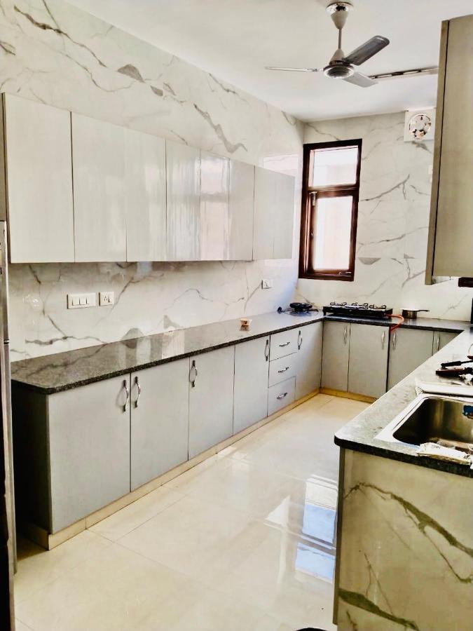 Fortune Home Service Apartment 2Bhk,E28 Saket 2A Neu-Delhi Exterior foto