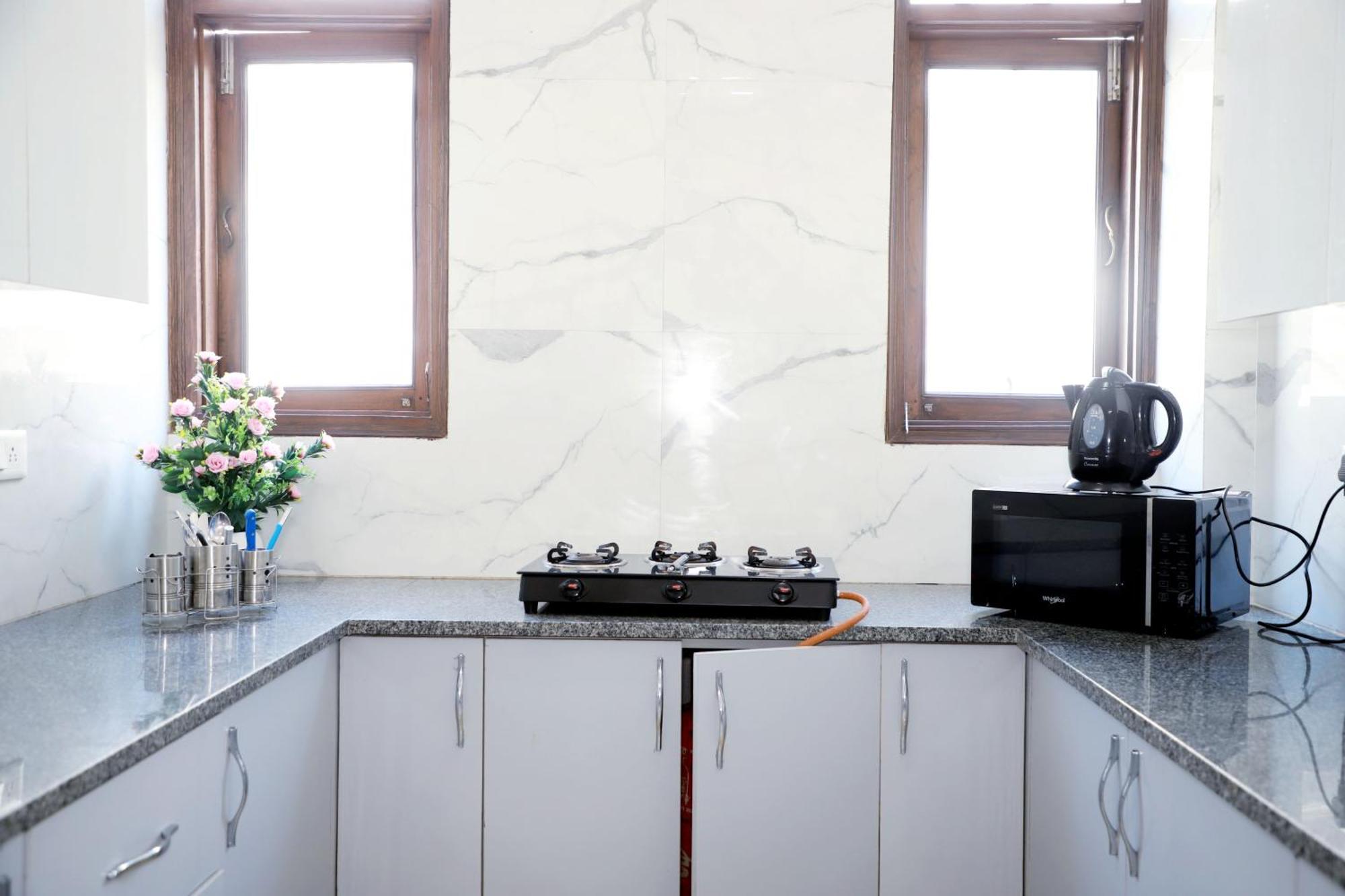Fortune Home Service Apartment 2Bhk,E28 Saket 2A Neu-Delhi Exterior foto